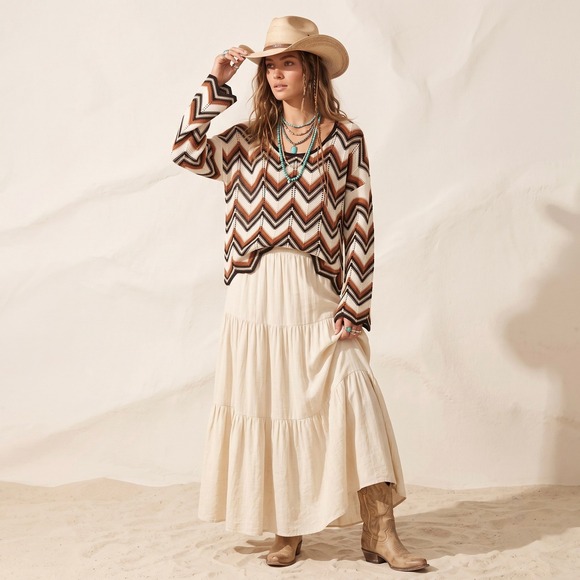 Trendy Threads Sweaters - Chevron V-Neck Sweater in Brown & Cream